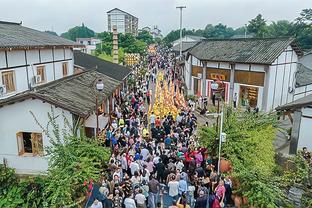 萨卡本场数据：1进球3解围+2次地面对抗全部成功，评分7.2